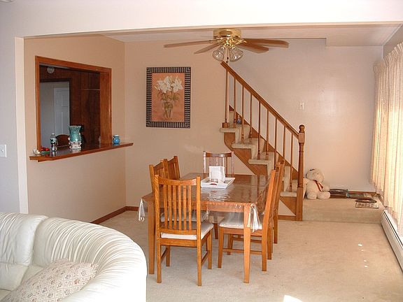 Dining Room to Upper Level