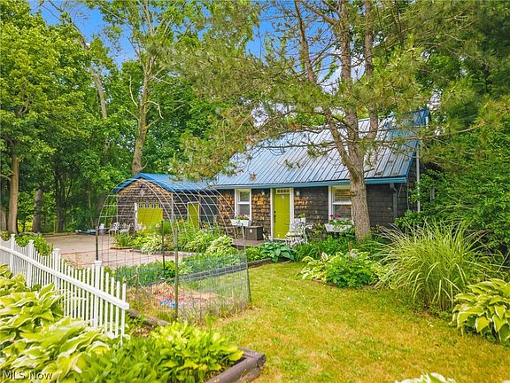 2nd image of 619 Portage Lakes Dr