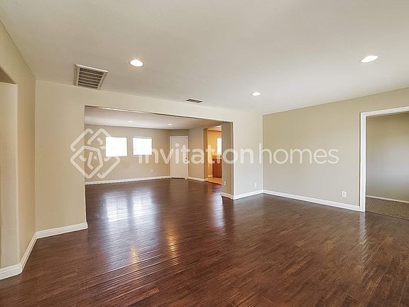 5th image of 34924 Avenue B