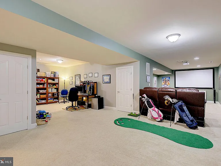 3104 Lawrin Ct — Photo 38