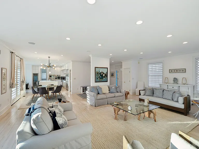 131 Flying Point Rd — Photo 5
