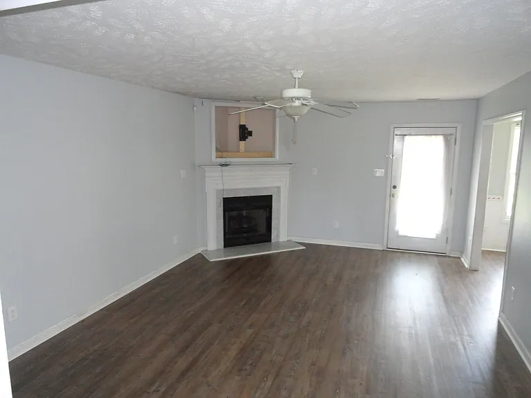 172 Emma Ln — Photo 4