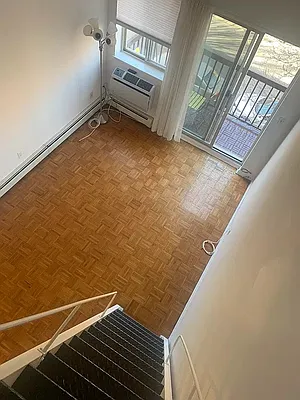 Rented by 18 REALTY | media 6