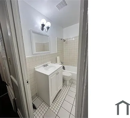 4512 74th St N — Photo 3