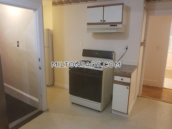 4th image of 34 Dyer Ave #1A