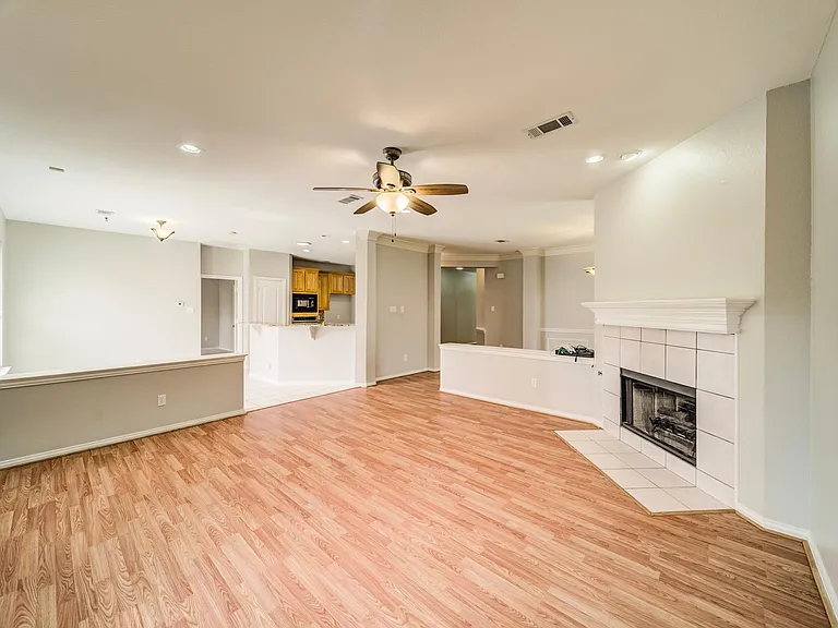 4618 Devonshire Dr — Photo 4