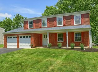 203 Woodbury Dr, Butler, PA 16001