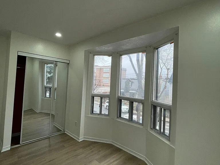 700 Brock Ave — Photo 19