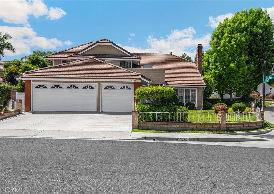1st image of 1375 Beechwood Dr