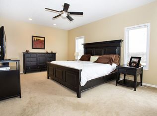 1336 Glen Oaks Dr, West Des Moines, IA 50266