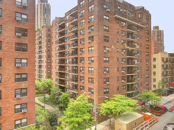 3rd image of 425 E 63rd St APT W6f