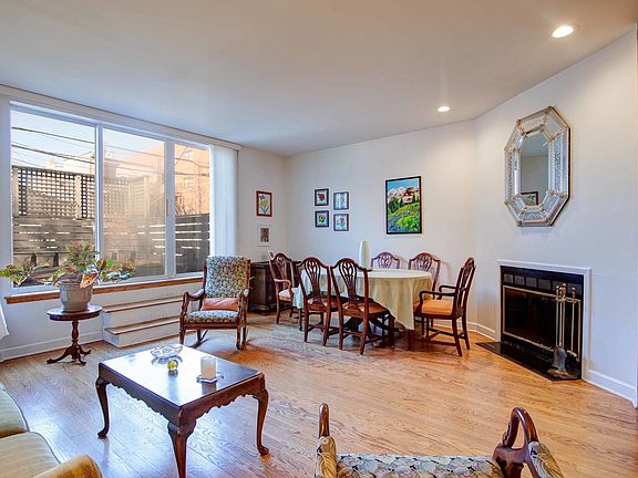 3rd image of 1618 N Burling St #B