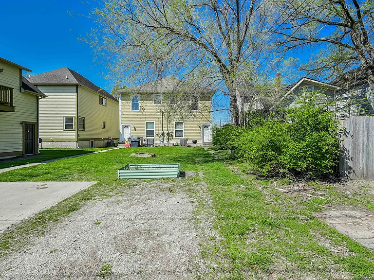 1939 Ruckle St — Photo 18