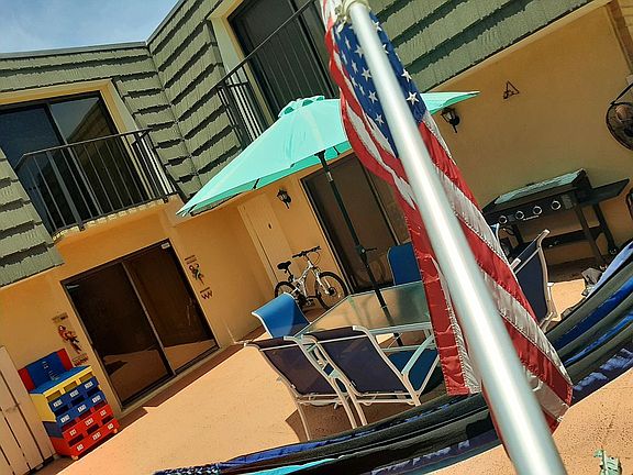 Great open Patio to relax.