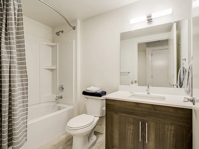 Dunn Motors Apartments — Photo 39