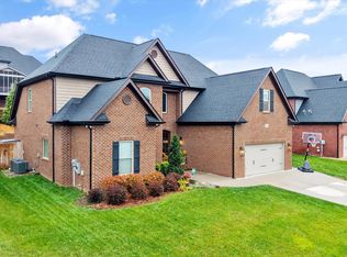 12033 Salt Creek Ln, Knoxville, TN 37932