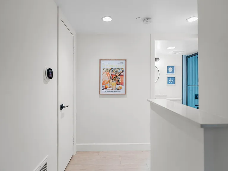 401 N Coast Hwy N #305 — Photo 36