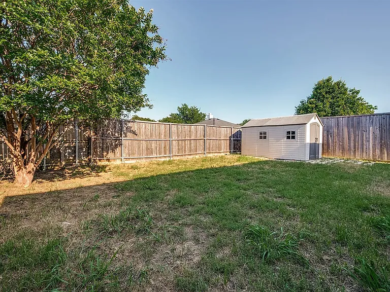 1665 Princess Ln — Photo 19