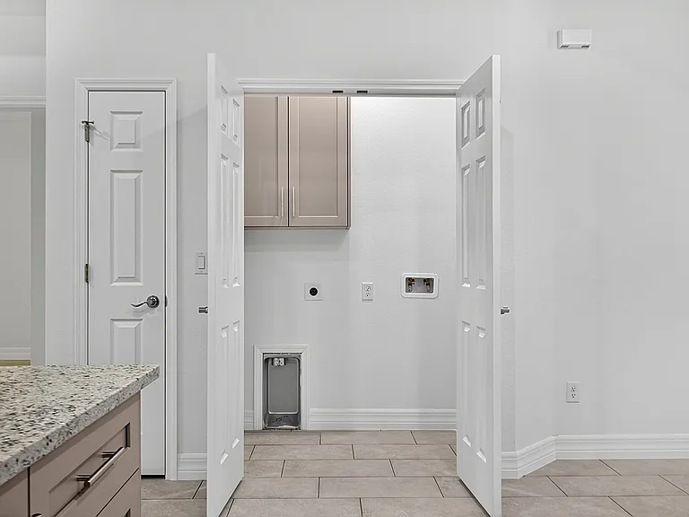14 Ullynn Pl #A — Photo 19