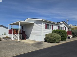 98042 W Benham Ln, Brookings, OR 97415
