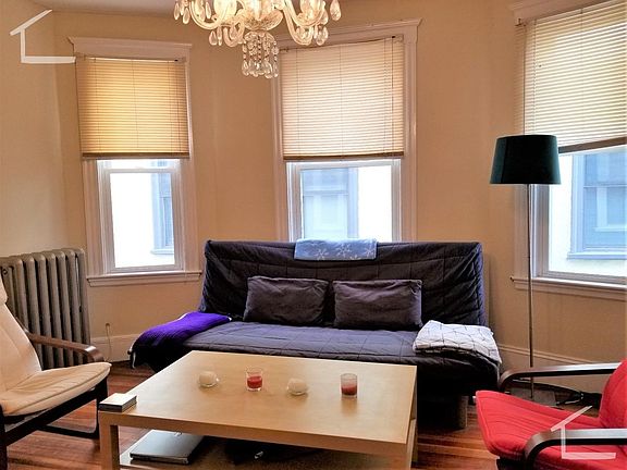 5th image of 121 Browne St #2