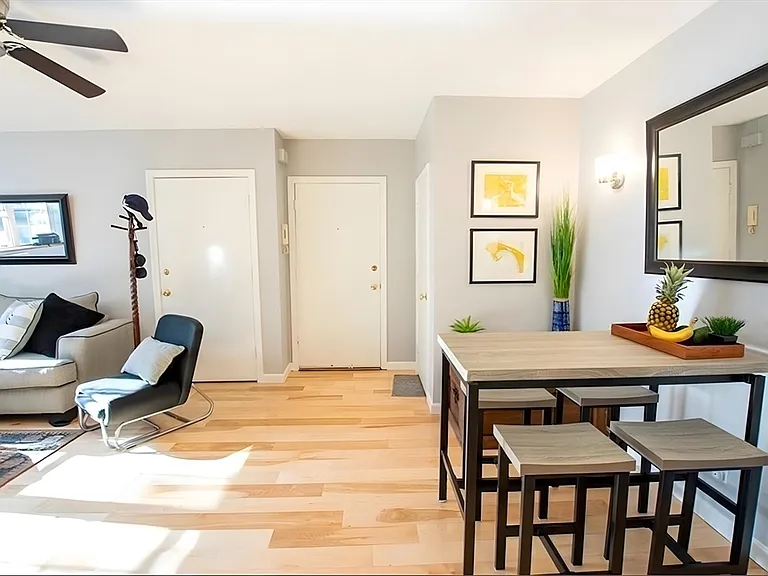 3 Tara Dr #4 — Photo 8