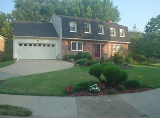 10444 Stallworth Ct, Fairfax, VA 22032