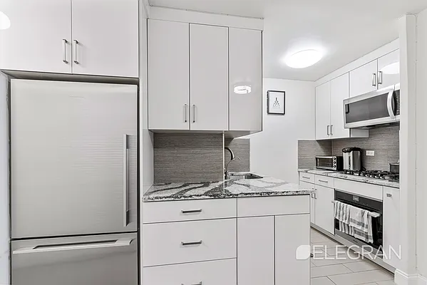 Rented by (Legacy) Elegran | media 11