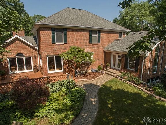 3rd image of 9548 Meadow Woods Ln