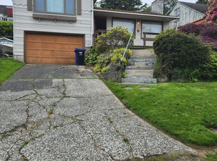 2825 NW 94th St, Seattle, WA 98117
