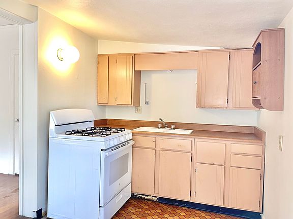 4th image of 119 E Willamette Ave APT 3