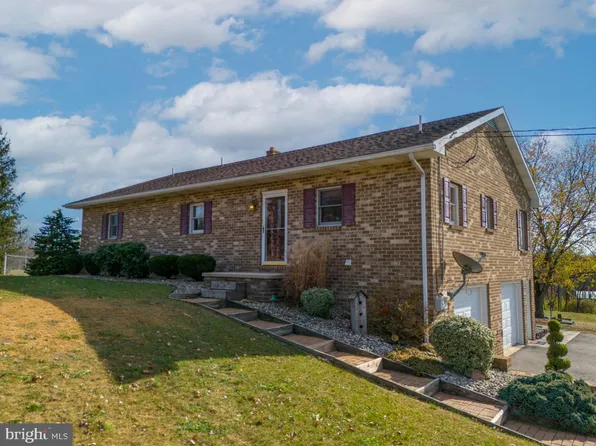 4562 Edenville Rd, Chambersburg, PA 17202