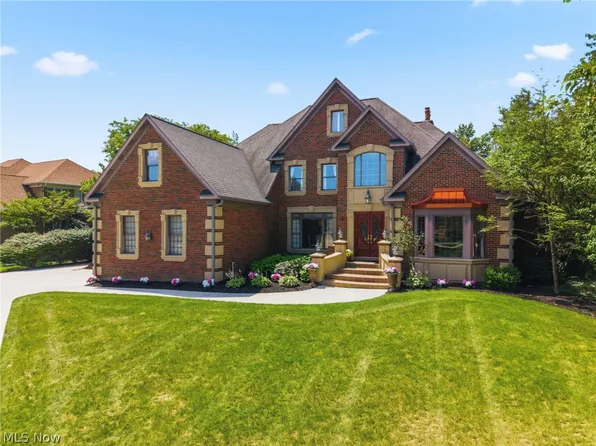 6274 Bertram Ave NW, Canton, OH 44718