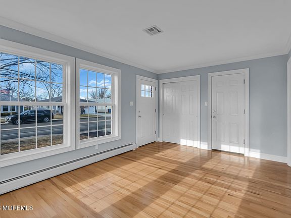 3rd image of 770 Jamaica Boulevard