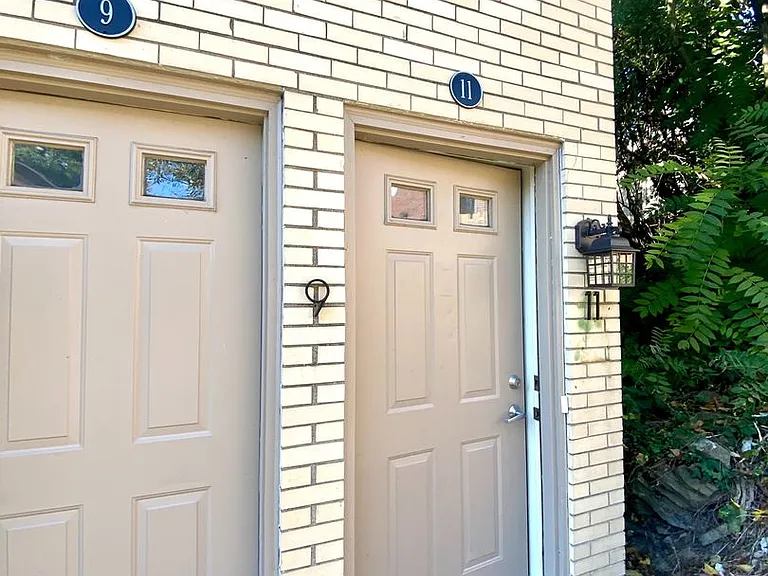 Beaufort Court — Photo 13