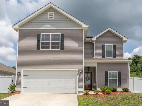 17031 Brookwood Dr, Bowling Green, VA 22427
