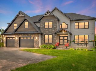 347 Sunrise Cove Dr, Cornwall, PE C0A1H8