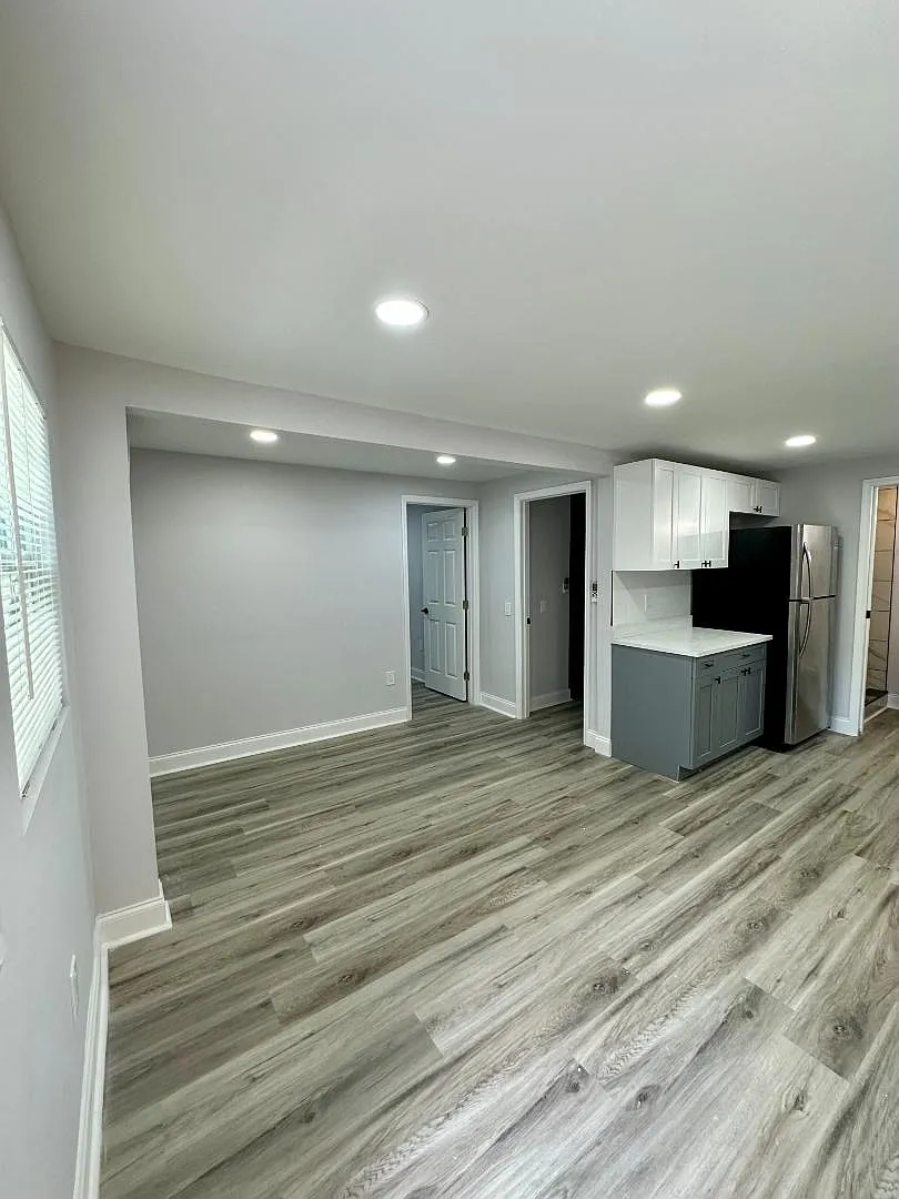 1021 East Cayuga Street - Unit C — Photo 2