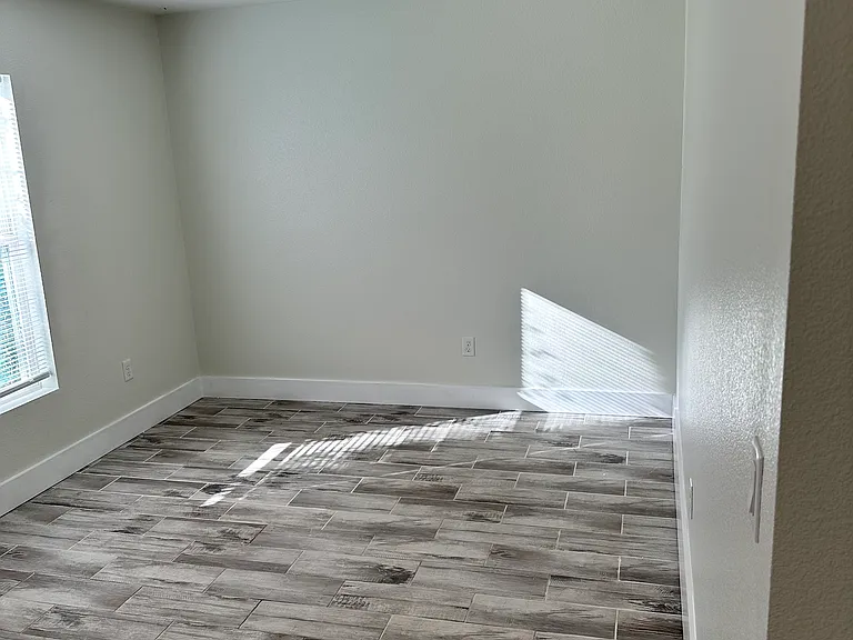 176 Pine Grove Dr — Photo 10