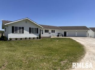 605 Lashmett Rd, Winchester, IL 62694