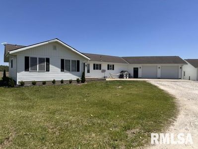 605 Lashmett Rd, Winchester, IL, 62694