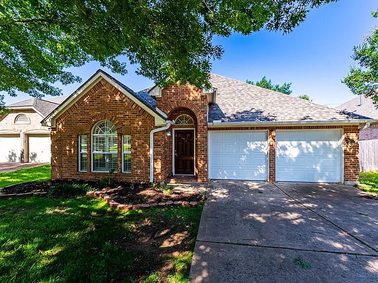 7414 W Magic Mountain Ln — Photo 1