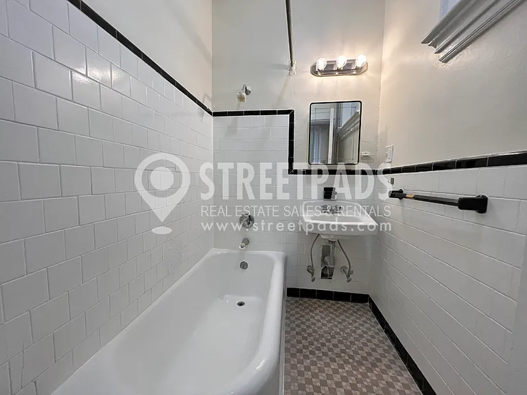 2 Ware St #303 — Photo 6