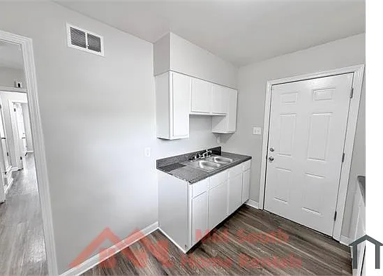 2147 Pamela Dr — Photo 14
