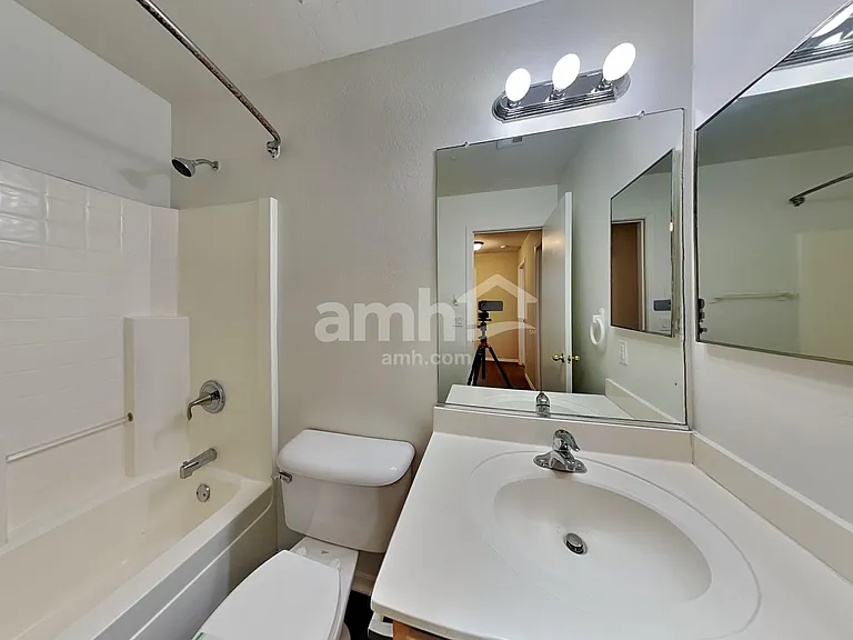 5354 W Jessica Ln — Photo 17