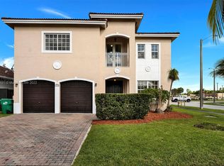 13531 SW 176th Ter, Miami, FL 33177