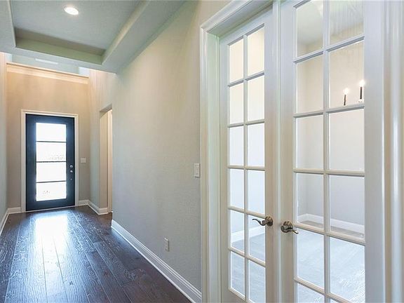 5th image of 6552 Titus Ln