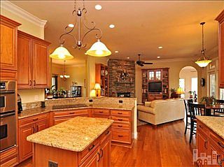 5th image of 7036 White Bridge Ln SE