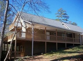 30 Lakepoint Dr, Dawsonville, GA 30534