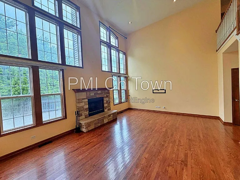 2050 Rockland Dr — Photo 6
